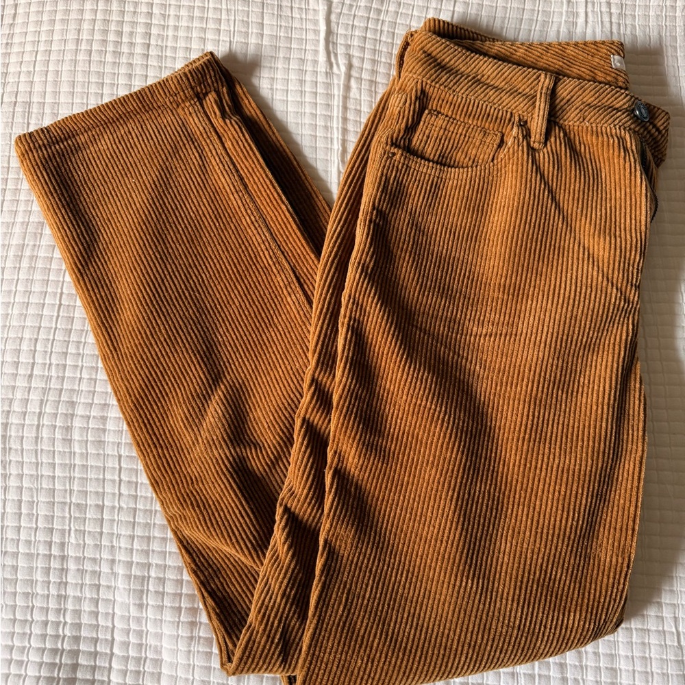 PacSun High Rise Corduroy Jeans in Rust Brown